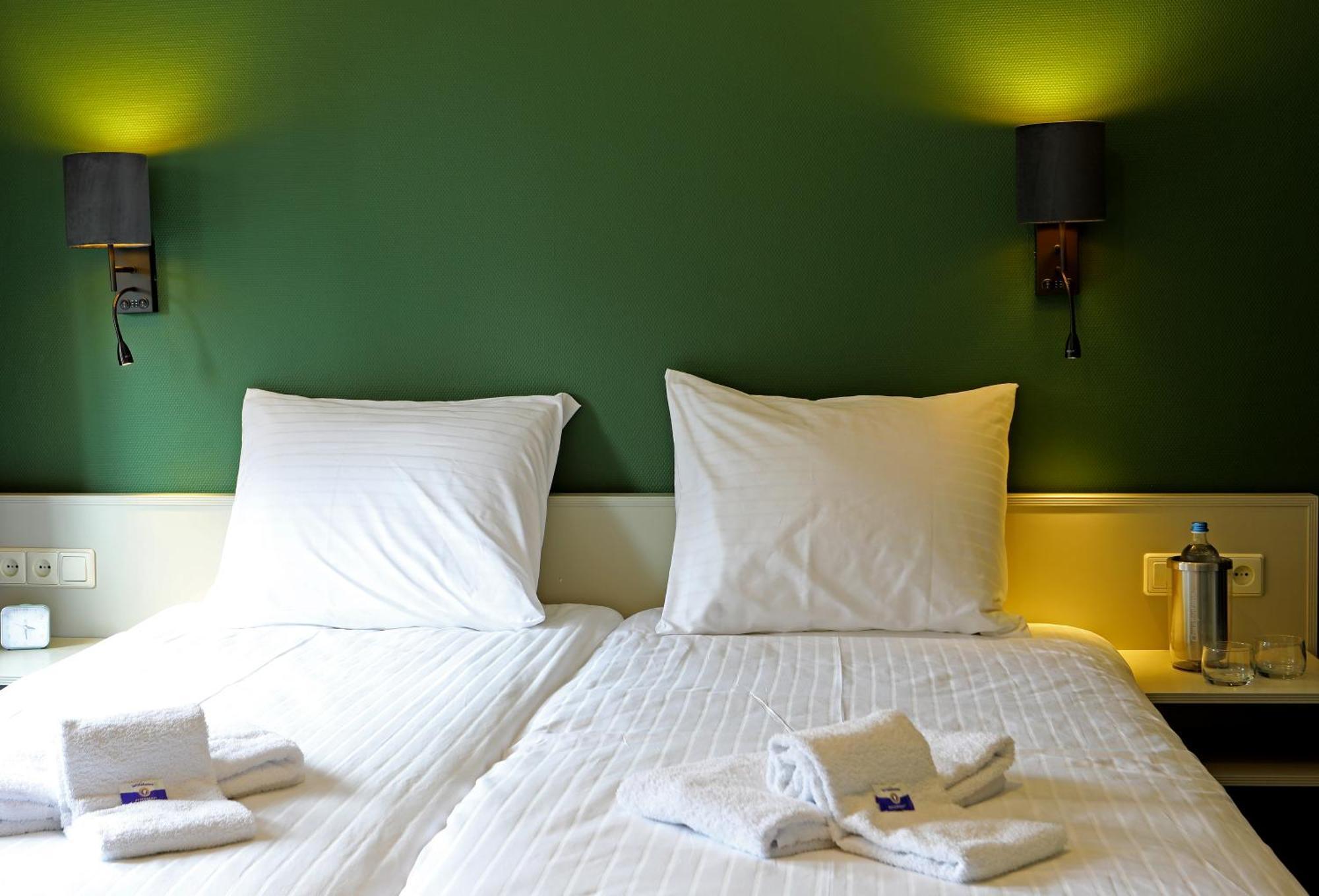 Hotel Bi-J Ons ลิกเตนฟอร์เดอ ภายนอก รูปภาพ